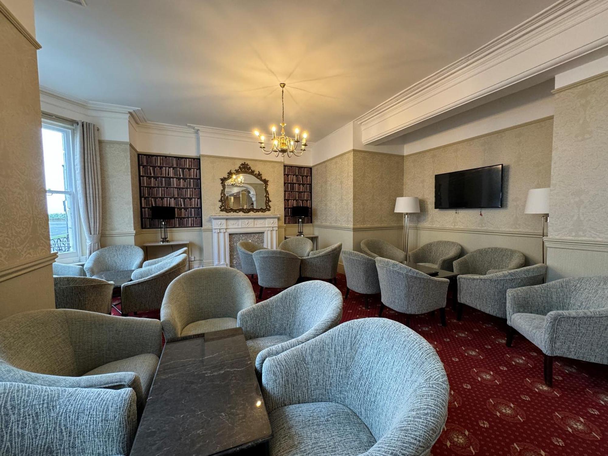 Haddon Hall Hotel Истбурн Экстерьер фото