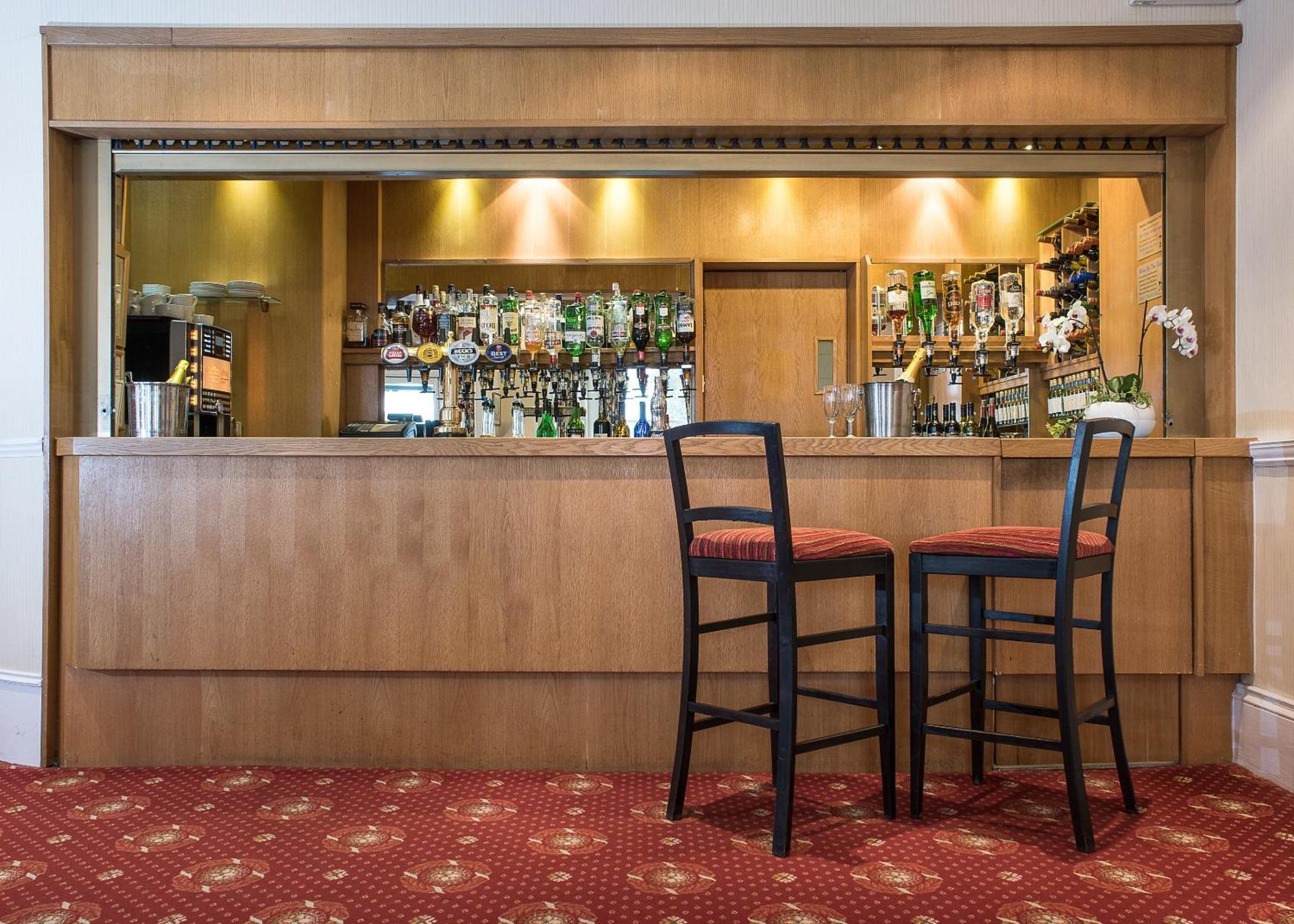 Haddon Hall Hotel Истбурн Экстерьер фото