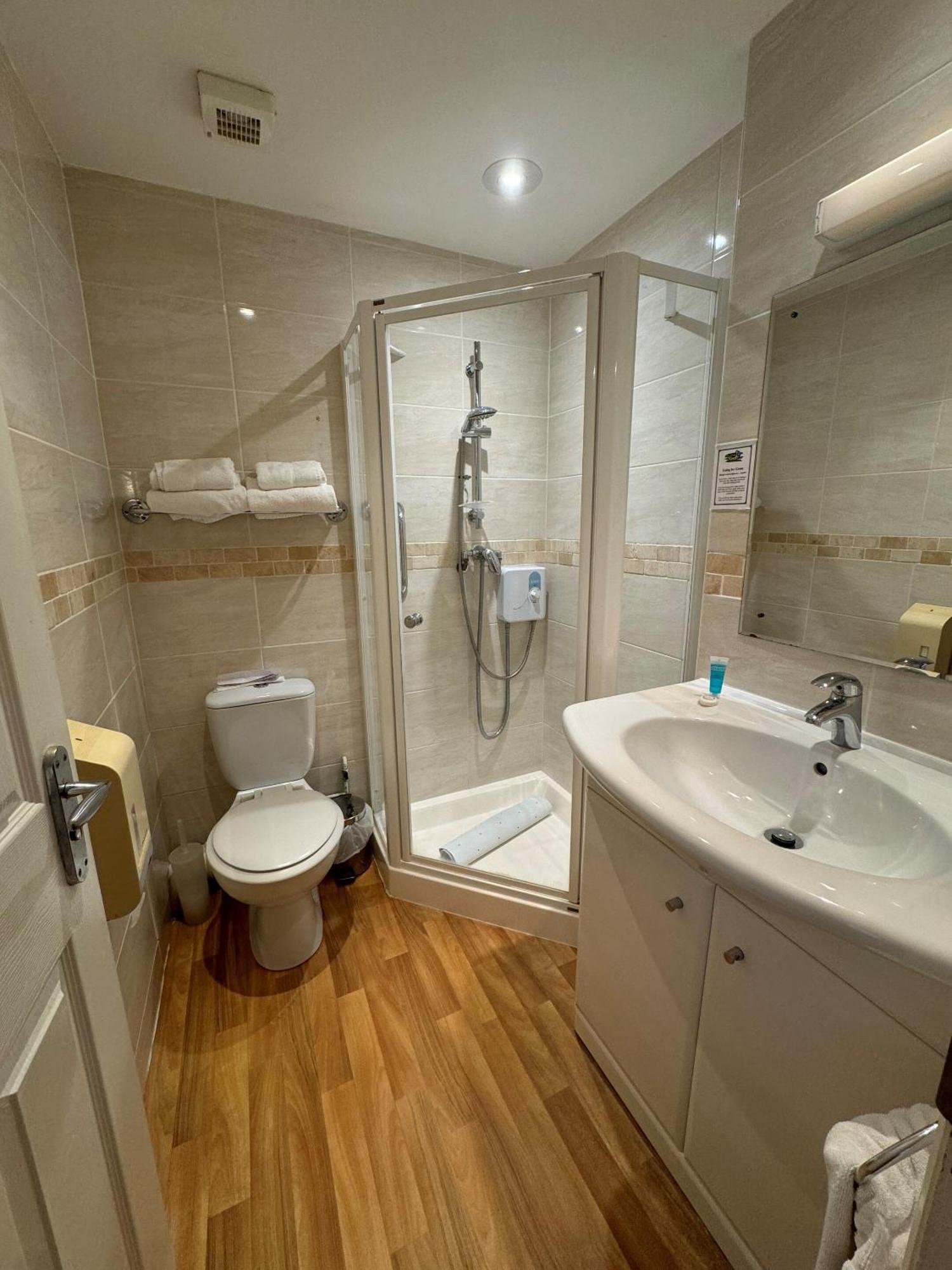 Haddon Hall Hotel Истбурн Номер фото
